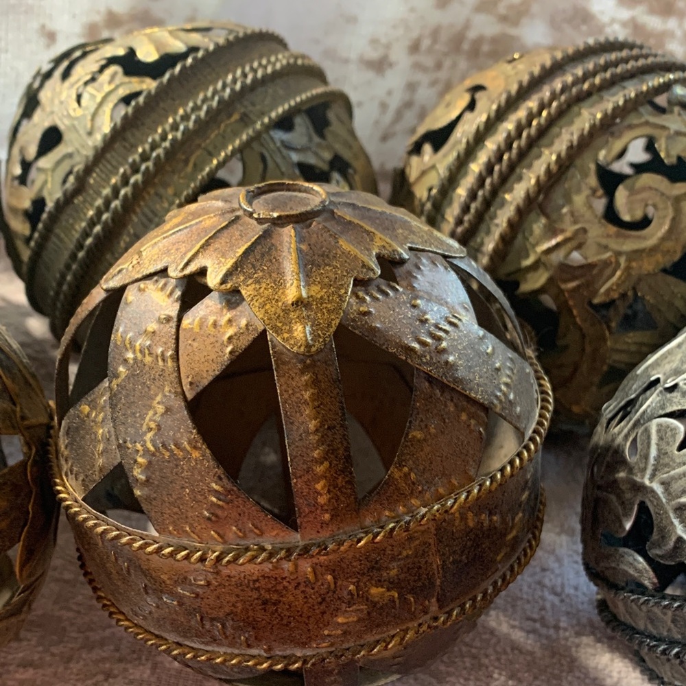 Decorative Metal Spheres Set - Picture 5 of 5